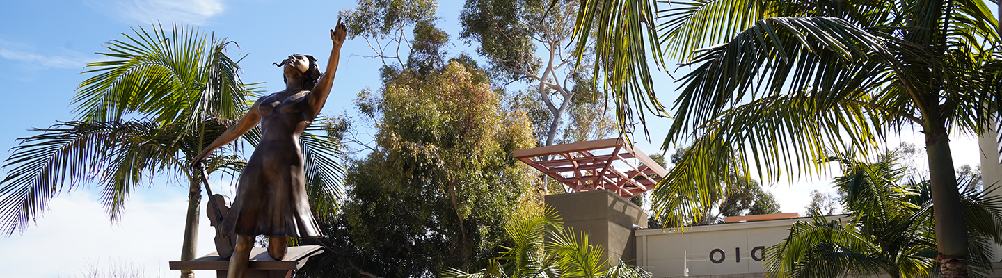 Ventura College Performing Arts Statue